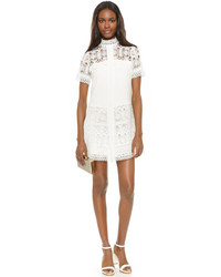 Белое кружевное платье от Alexis