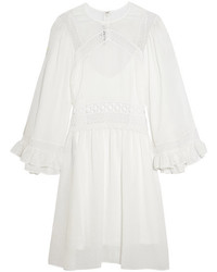 Белое кружевное платье от MCQ