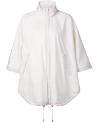 Белое пальто-накидка от Loro Piana