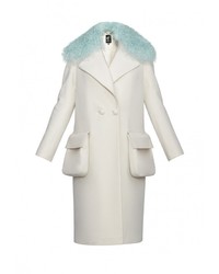 Женское белое пальто от Anastasya Barsukova