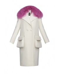 Женское белое пальто от Anastasya Barsukova