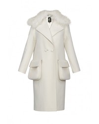 Женское белое пальто от Anastasya Barsukova