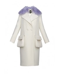 Женское белое пальто от Anastasya Barsukova