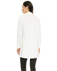 Женское белое пальто от Vince