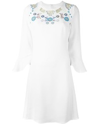 Белое платье прямого кроя с вышивкой от Peter Pilotto