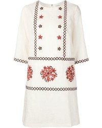 Белое платье прямого кроя с вышивкой от Suno