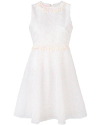 Белое платье с вышивкой от Giamba