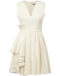 Белое платье с плиссированной юбкой от Alexander McQueen