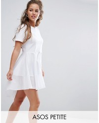 Белое платье с плиссированной юбкой от Asos