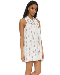 Белое платье с принтом от Moon River