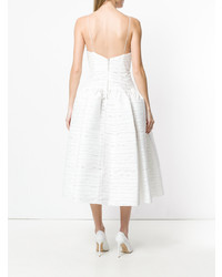 Белое платье с пышной юбкой от Alex Perry