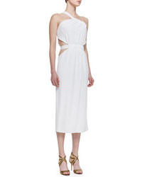 Белое платье-футляр с вырезом