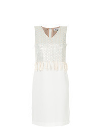 Белое платье-футляр с вышивкой