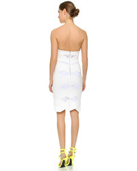 Белое платье-футляр от Dion Lee