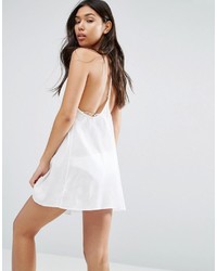 Белое платье от Wolfwhistle