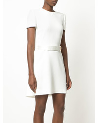 Белое шелковое платье от Alexander McQueen