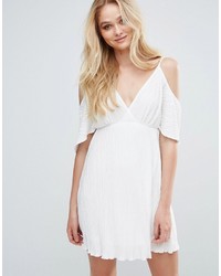 Белое шифоновое платье-футляр со складками от Love
