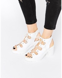 Белые босоножки на каблуке от Asos