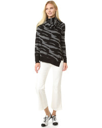 Белые брюки-клеш от Edun