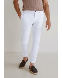 Белые брюки чинос от Mango Man