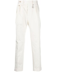 Белые брюки чинос от Manuel Ritz