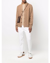 Белые брюки чинос от Manuel Ritz