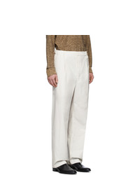 Белые брюки чинос от Lemaire