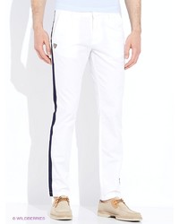 Белые брюки чинос от Oodji