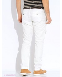 Белые брюки чинос от Oodji