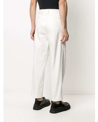 Белые брюки чинос от Gcds