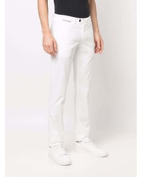 Белые брюки чинос от Eleventy