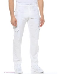 Белые брюки чинос от Stayer