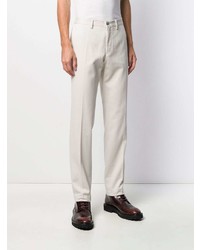 Белые брюки чинос от BOSS