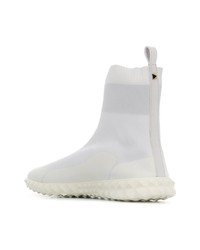 Женские белые высокие кеды с шипами от Valentino