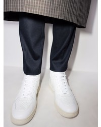 Мужские белые высокие кеды от Veja