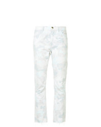 Белые джинсы скинни с камуфляжным принтом