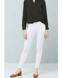Белые джинсы скинни от Mango