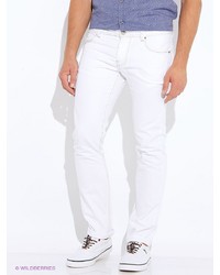 Мужские белые джинсы от Oodji