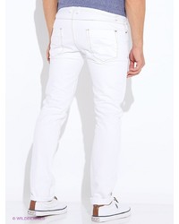 Мужские белые джинсы от Oodji