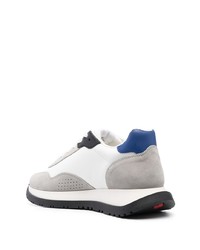 Мужские белые замшевые кроссовки от DSQUARED2