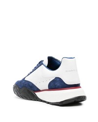 Мужские белые замшевые низкие кеды от Alexander McQueen