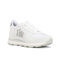 Женские белые замшевые низкие кеды от atlantic stars