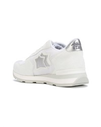 Женские белые замшевые низкие кеды от atlantic stars