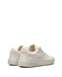 Мужские белые замшевые низкие кеды от Brand Black