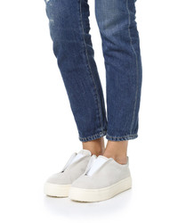 Женские белые замшевые слипоны от Eytys