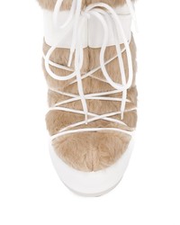 Женские белые зимние ботинки от Moon Boot