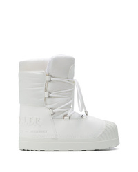 Женские белые зимние ботинки от Moncler