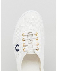 Женские белые кеды от Fred Perry