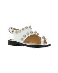 Белые кожаные босоножки на каблуке с украшением от Toga Pulla