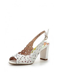 Белые кожаные босоножки на каблуке от Julia Grossi